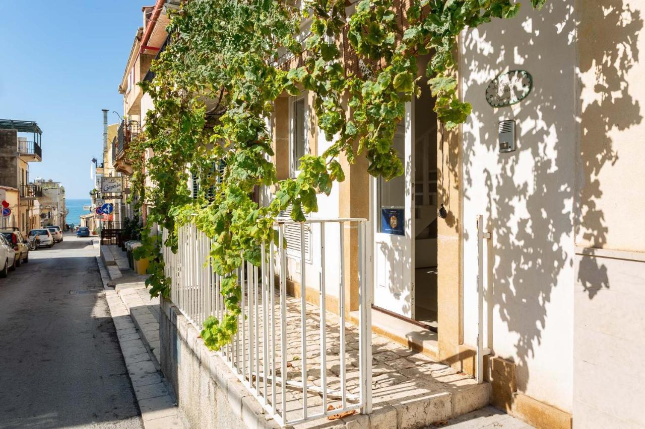 "Le Casette Di Ninetta" - Casa Casmene Donnalucata  Buitenkant foto